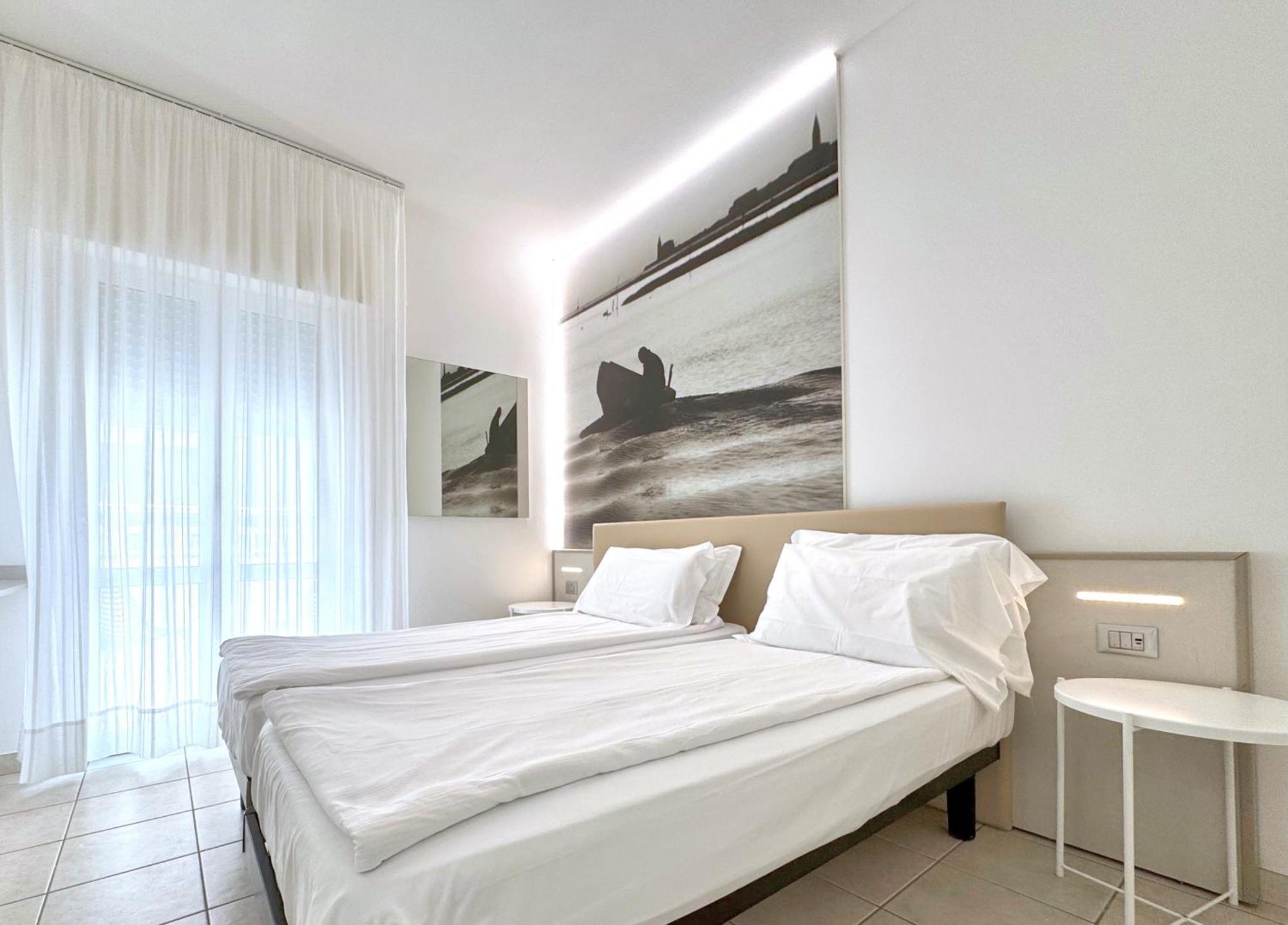 Hotel Lux 3*