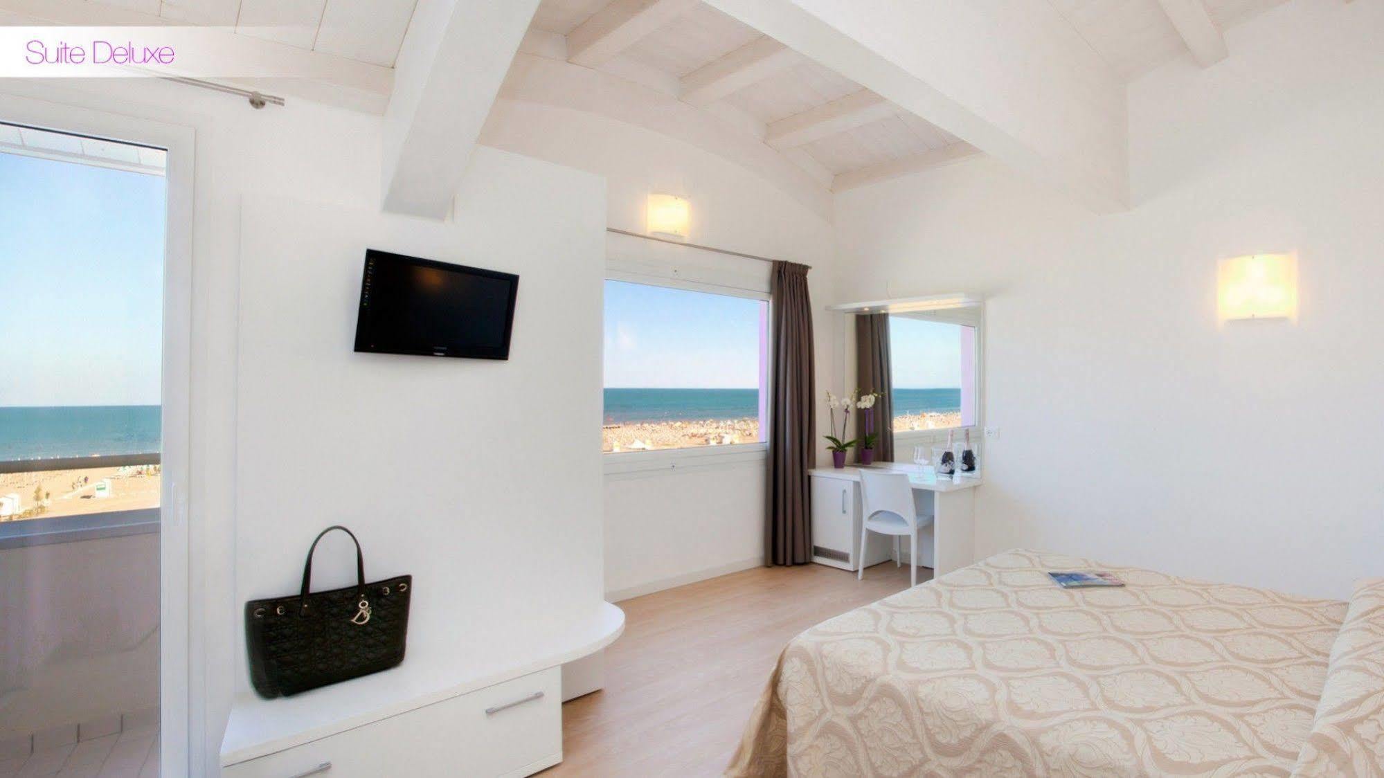Hotel Lux